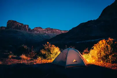 como-ir-camping-mejora-sueño