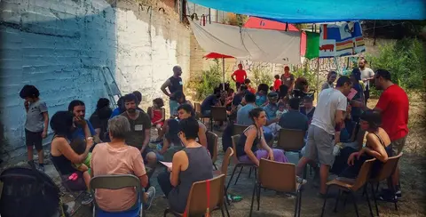 Entrepatios Las Carolinas reuni&oacute;n en el solar