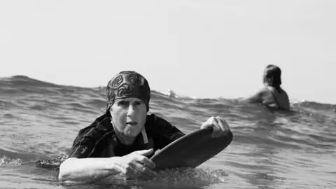 a_chill_history_of_surf - BNKnr8MhKjF