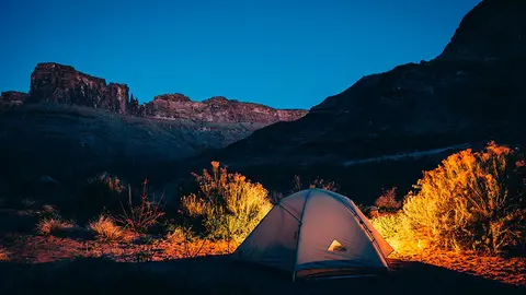 como-ir-camping-mejora-sueño