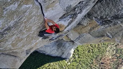 &copy; Jimmy Chin