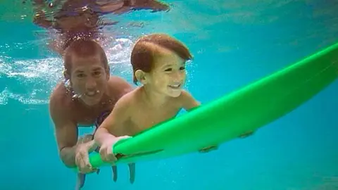 padre-hijo-surf