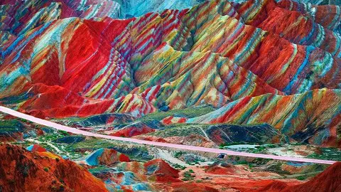 Montañas-mil-colores-China-Peru-2