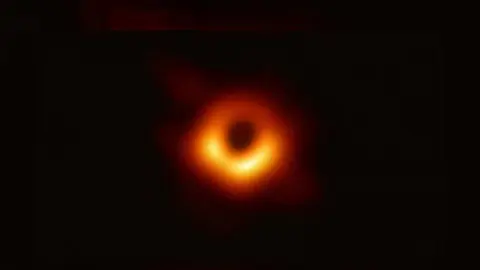 agujero-negro_opt (1)