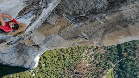 alex-honnold-elcapitan-freesolo_opt (1)