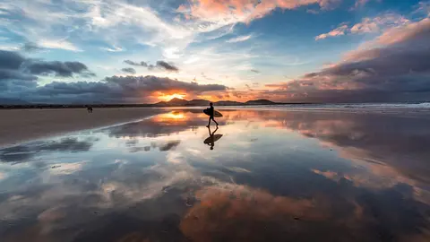 playa-famara-lanzarote_opt