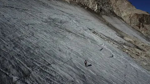 glaciar-pirineos-luces-montana_opt (1)