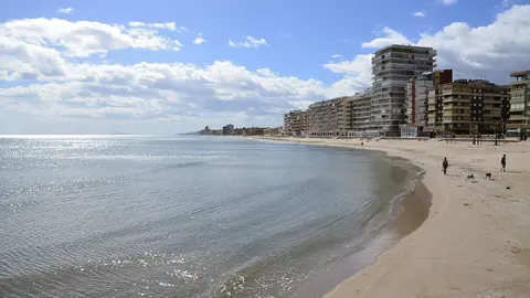 beach-2496412_1280_opt