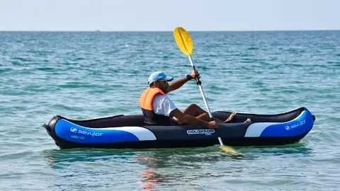 kayak-hinchable-pixabay