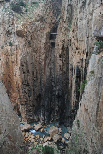 peligro-espectacularidad-unidos-caminito-rey-1