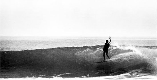 por-un-puñado-de-olas-niki-dora-1