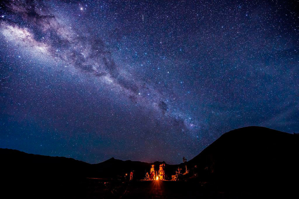 acampamos-bajo-las-estrellas-increibles-fotografias-aventuras-cielo-abierto-11