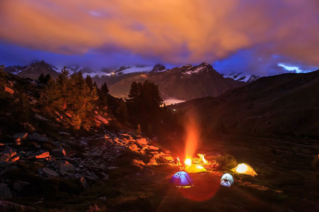 acampamos-bajo-las-estrellas-increibles-fotografias-aventuras-cielo-abierto-19