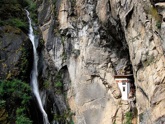 taktshang-goemba-el-monasterio-orillas-acantilado-dejara-aliento-3