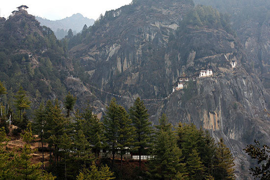 taktshang-goemba-el-monasterio-orillas-acantilado-dejara-aliento-4