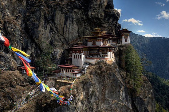 taktshang-goemba-el-monasterio-orillas-acantilado-dejara-aliento-5