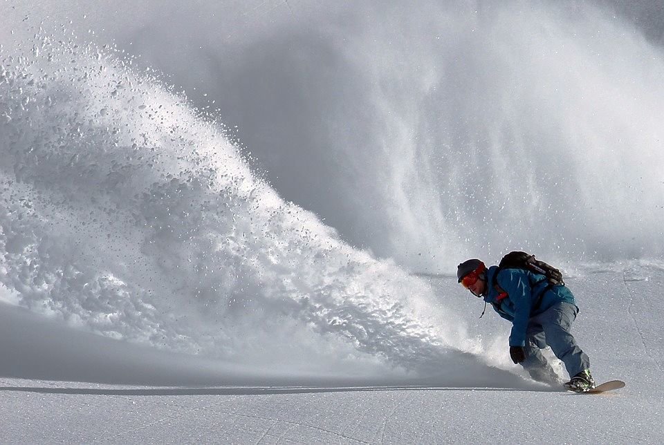 snowboarder-690779_960_720_opt