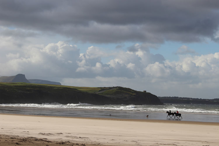 surf-vikingos-irlanda_opt (1)