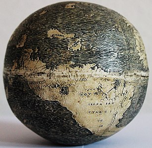 Front_of_the_Ostrich_Egg_Globe